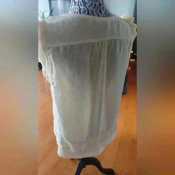 Reitmans Women's Large Yellow Sleeveless Top Soft  Light Flowy - Picture 4 of 5